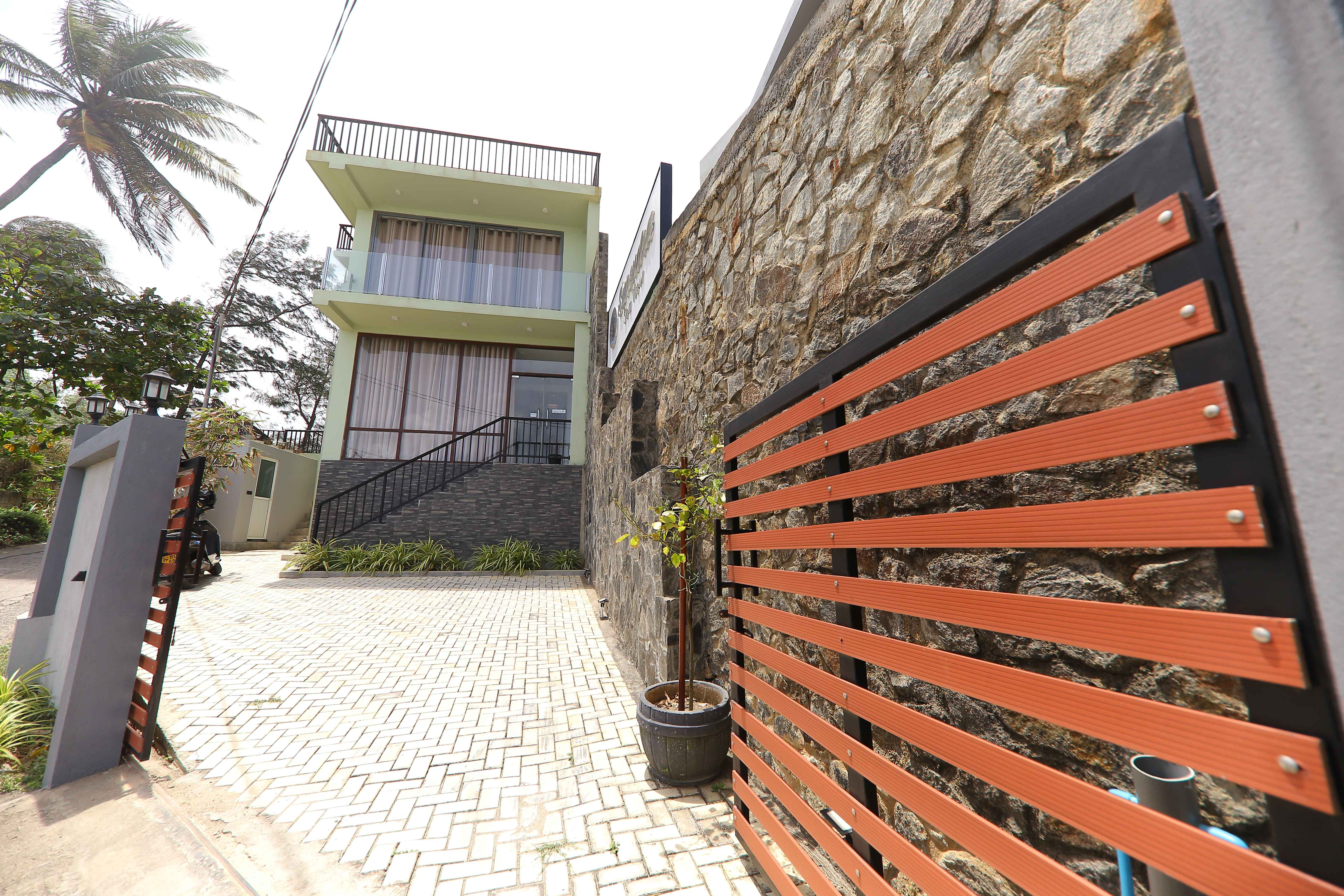 Exclusive 5-Room Hotel